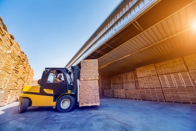 material-handling-solutions-counterbalance-forklifts-secondary-photo-400px-wide2